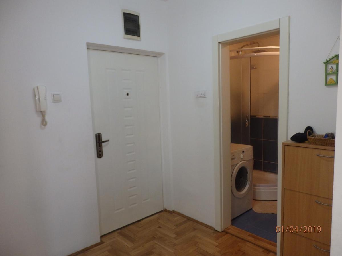Apartment Erika 2 Novi Sad Exterior photo